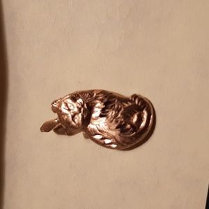 14K Gold Sitting Cat Charm